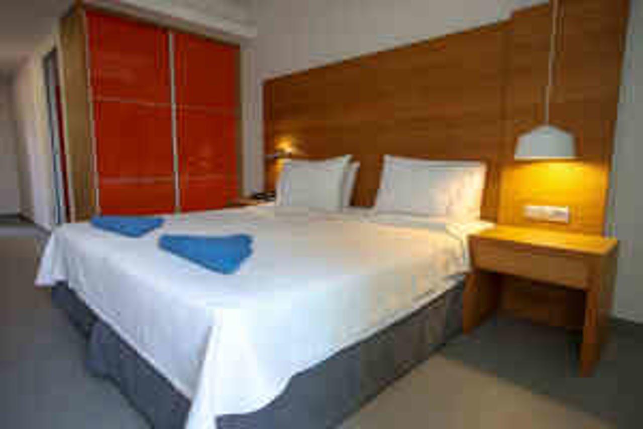 איה גליני Petra Hotel מראה חיצוני תמונה