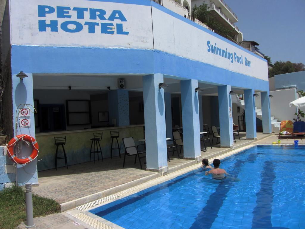איה גליני Petra Hotel מראה חיצוני תמונה
